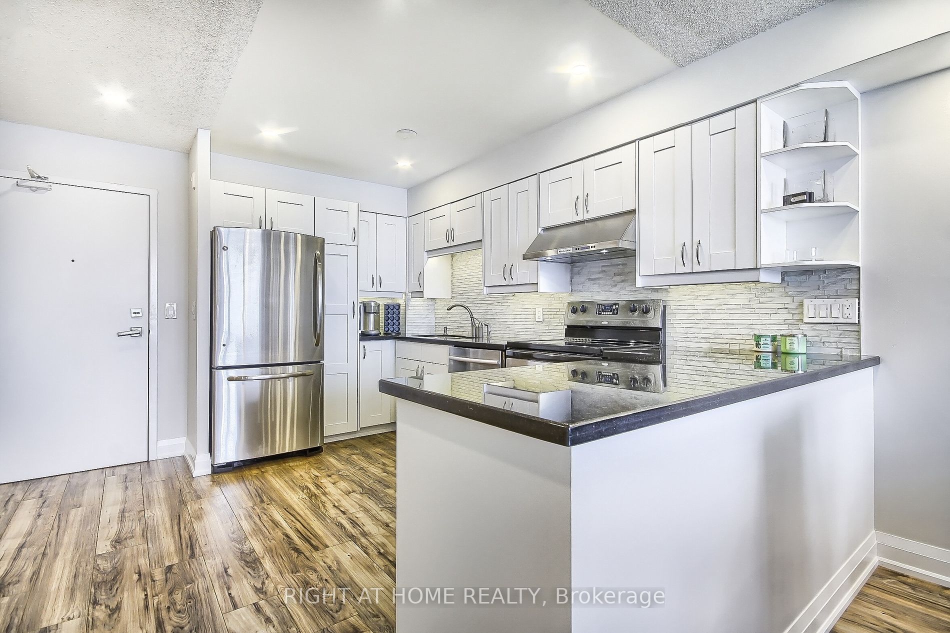 955 E O'connor Dr Ph7