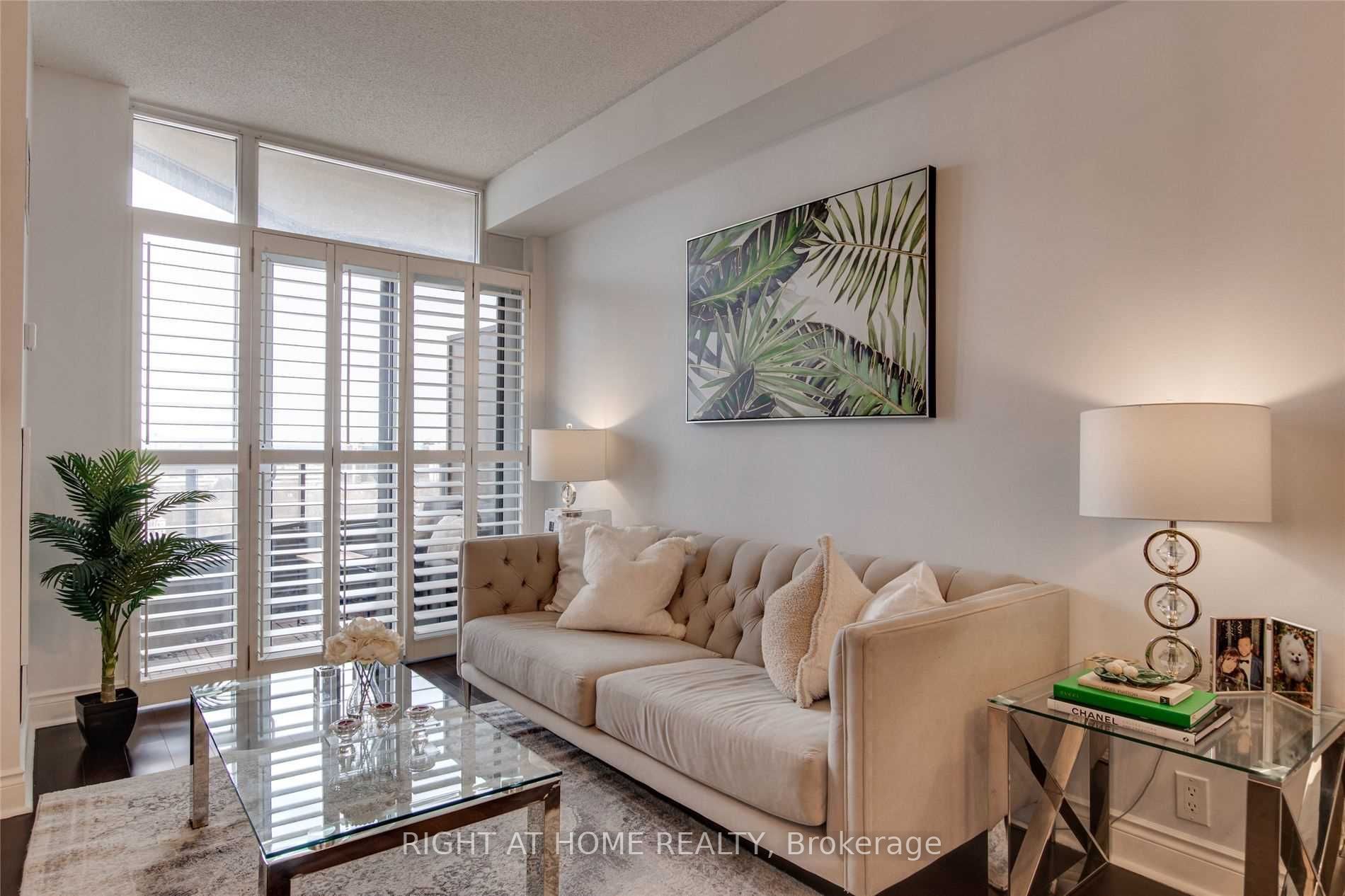 80 Harrison Garden Blvd 1428