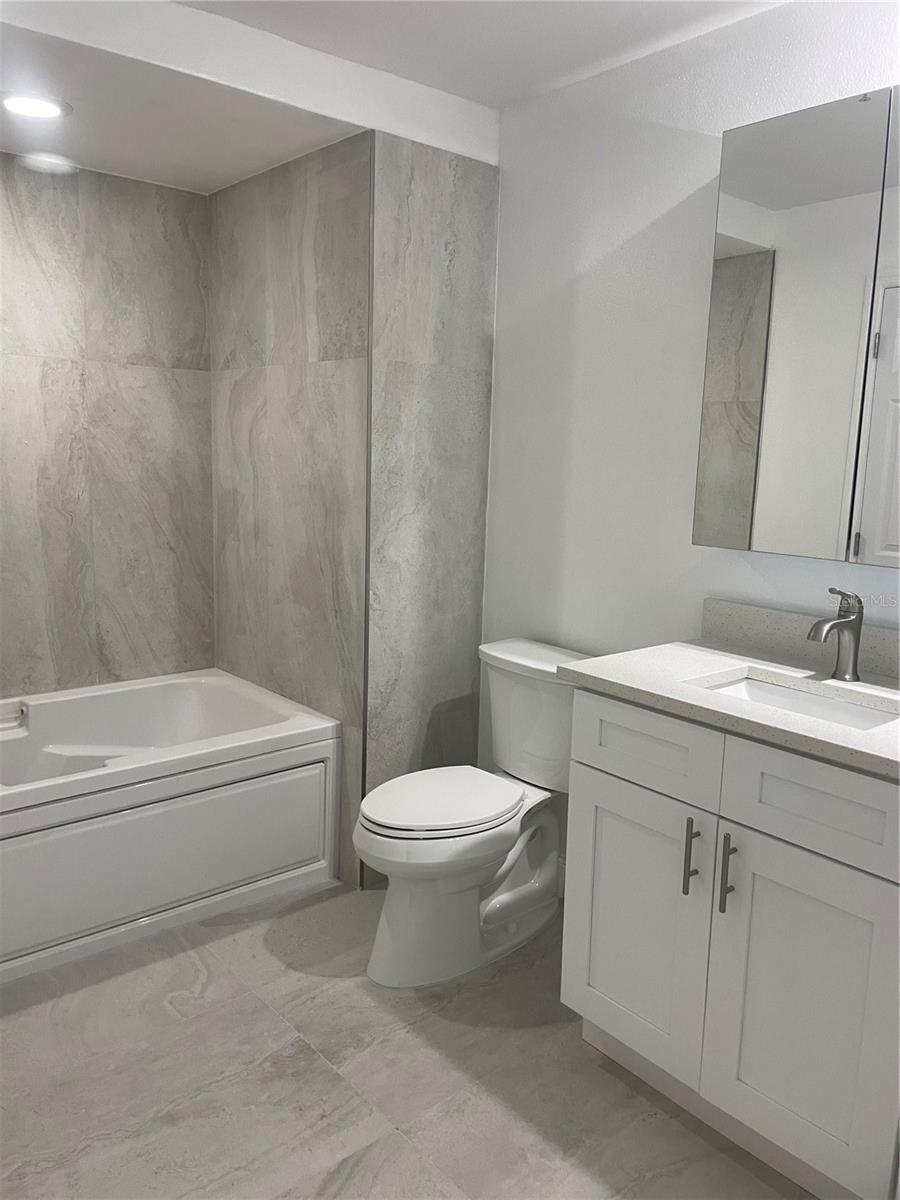 322 E Central Boulevard 1713