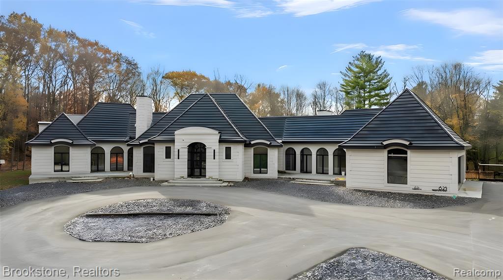 625 Fairbrook Street