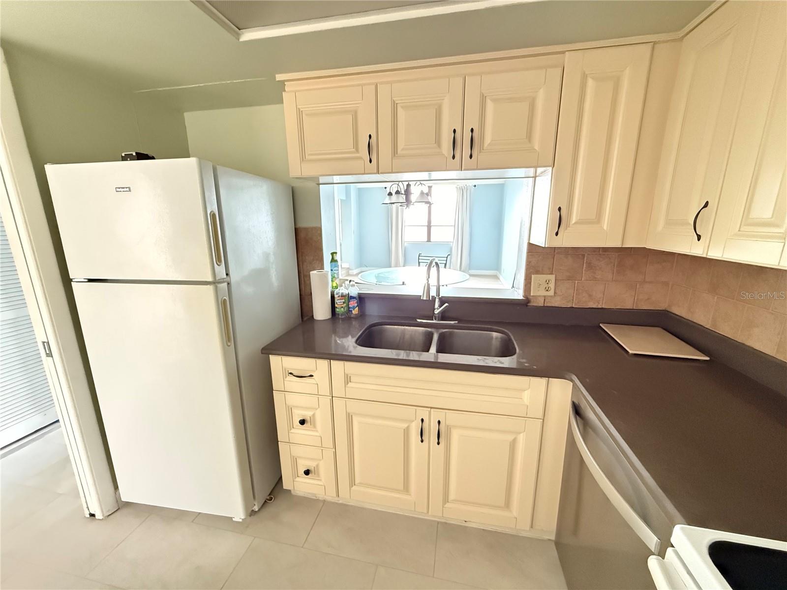 2618 Cove Cay Drive 808