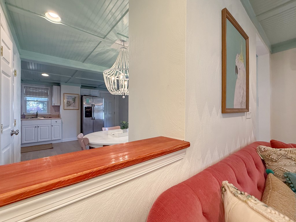 521 Mason Ave 578