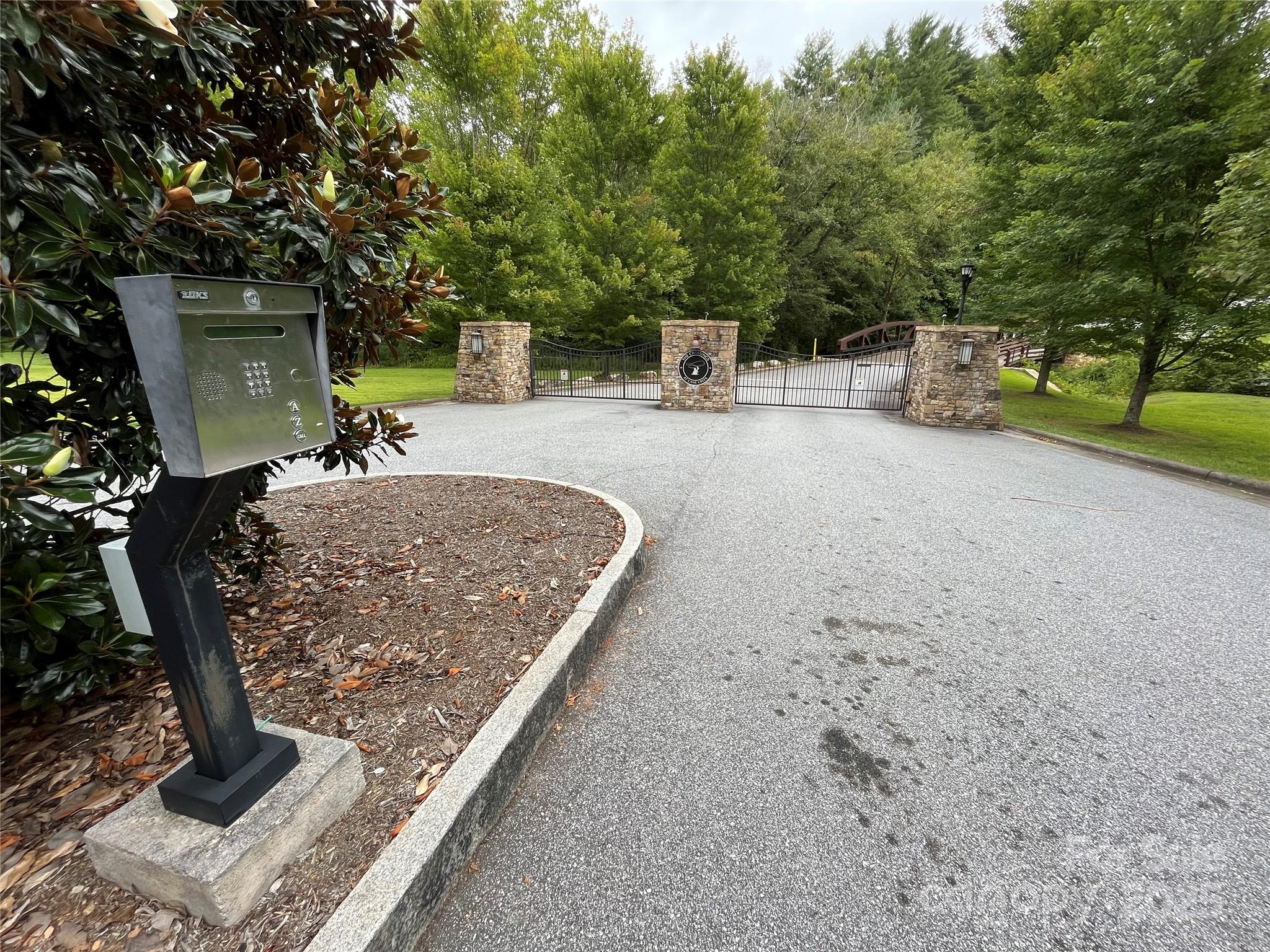 71 Crossings Circle