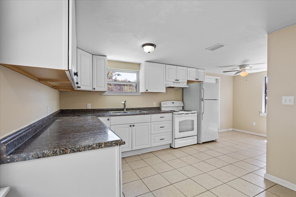 102 NE 138th St
