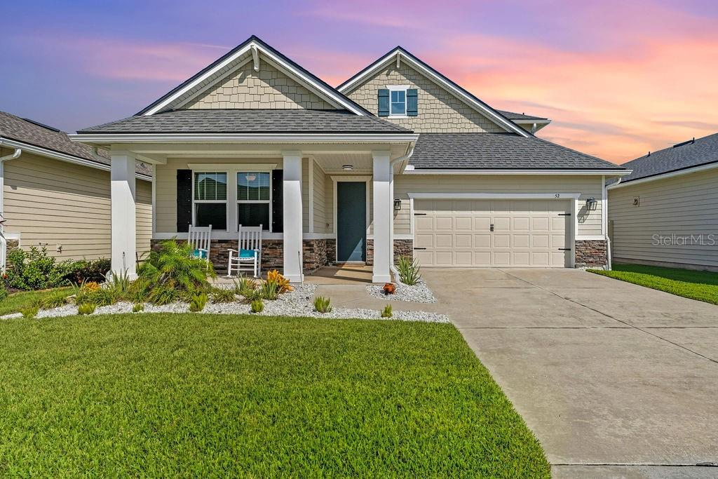 52 Los Lagos Boulevard