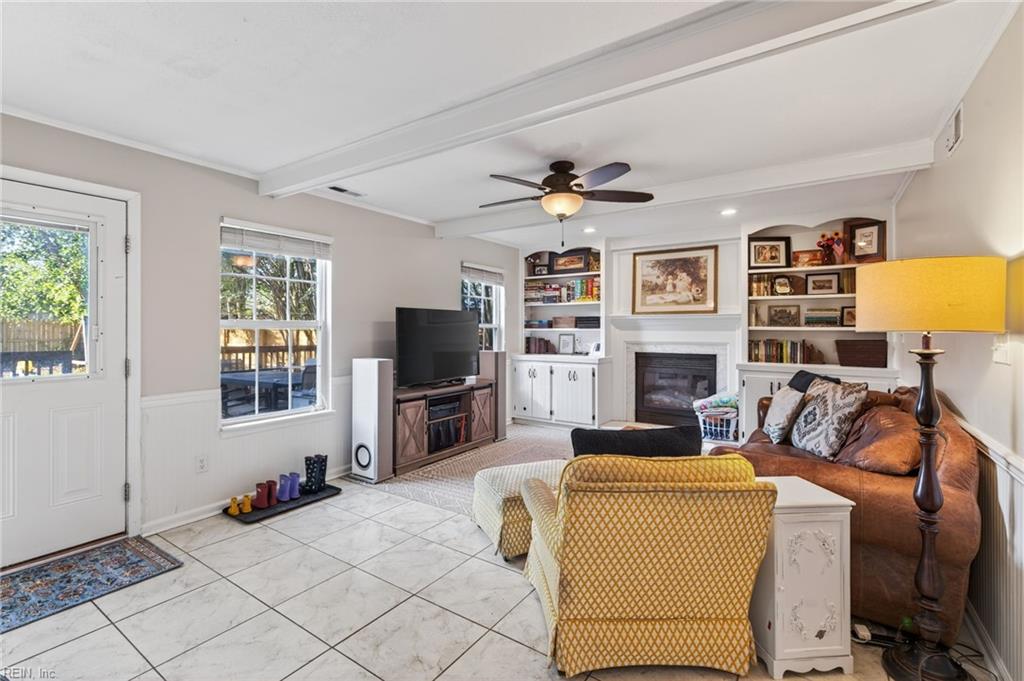 1209 Clearwater Lane