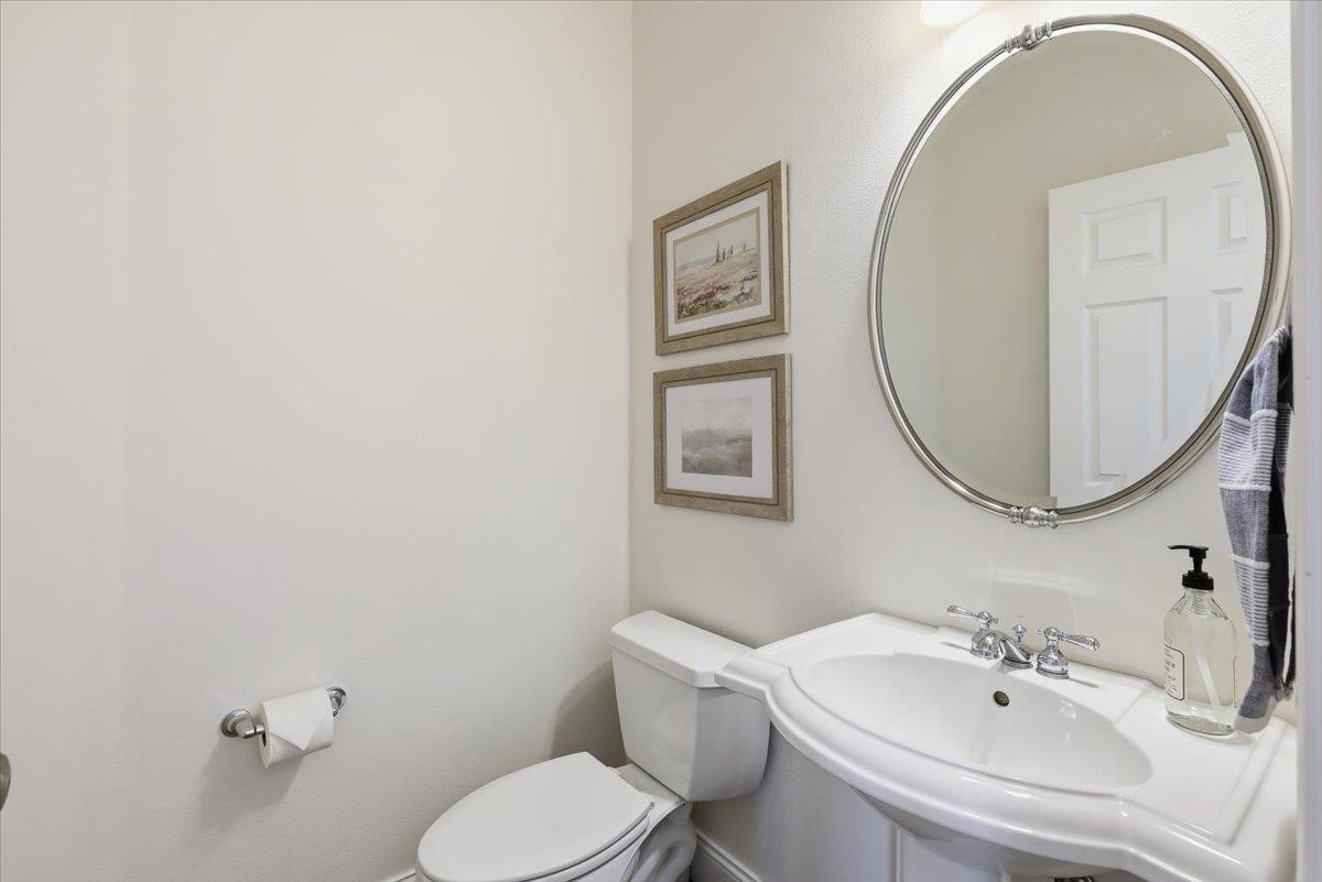 17405 E Morningside Ln