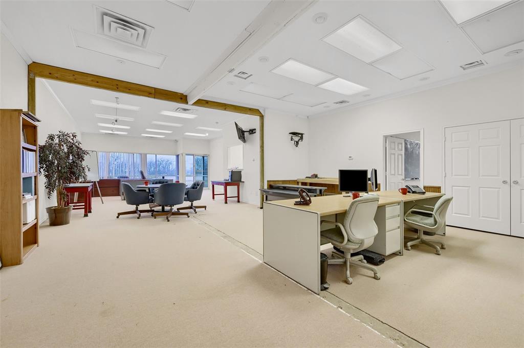 18987 W Us Highway 82