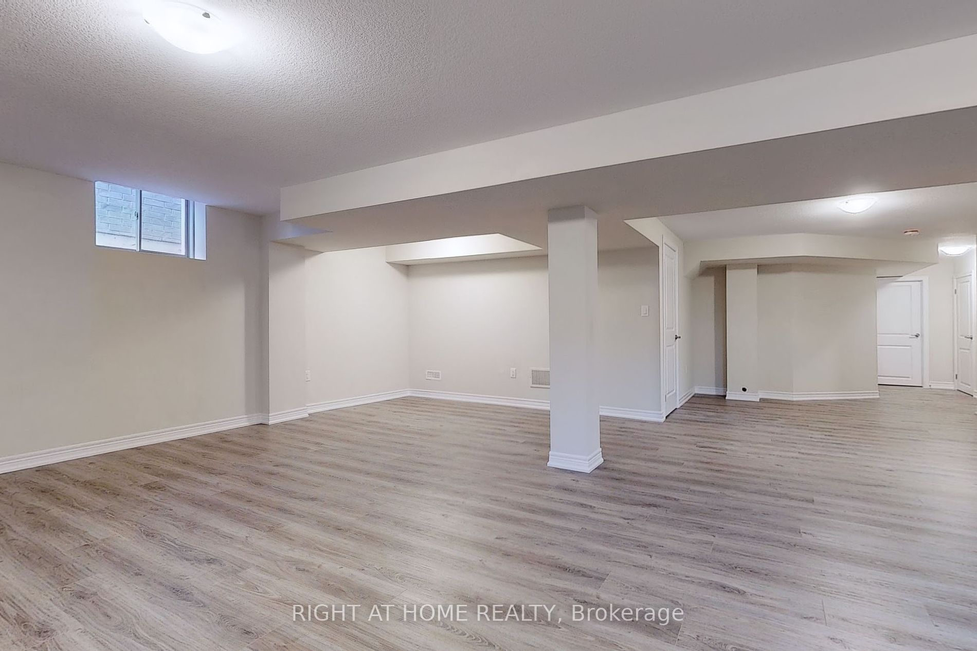91 Starfire Cres