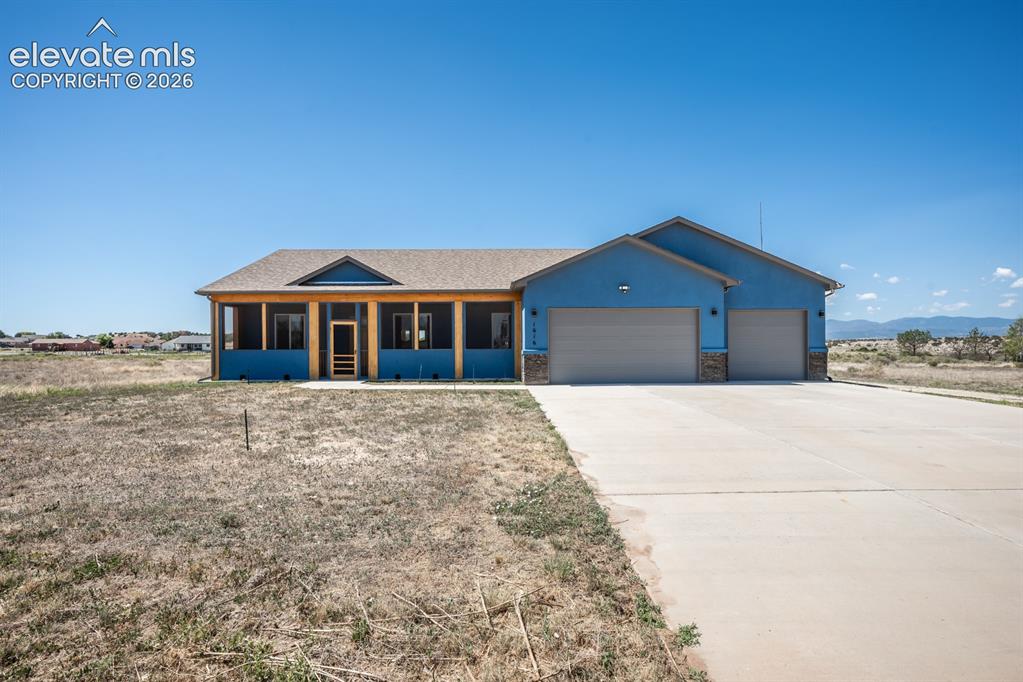 1616 W Ignacio Drive