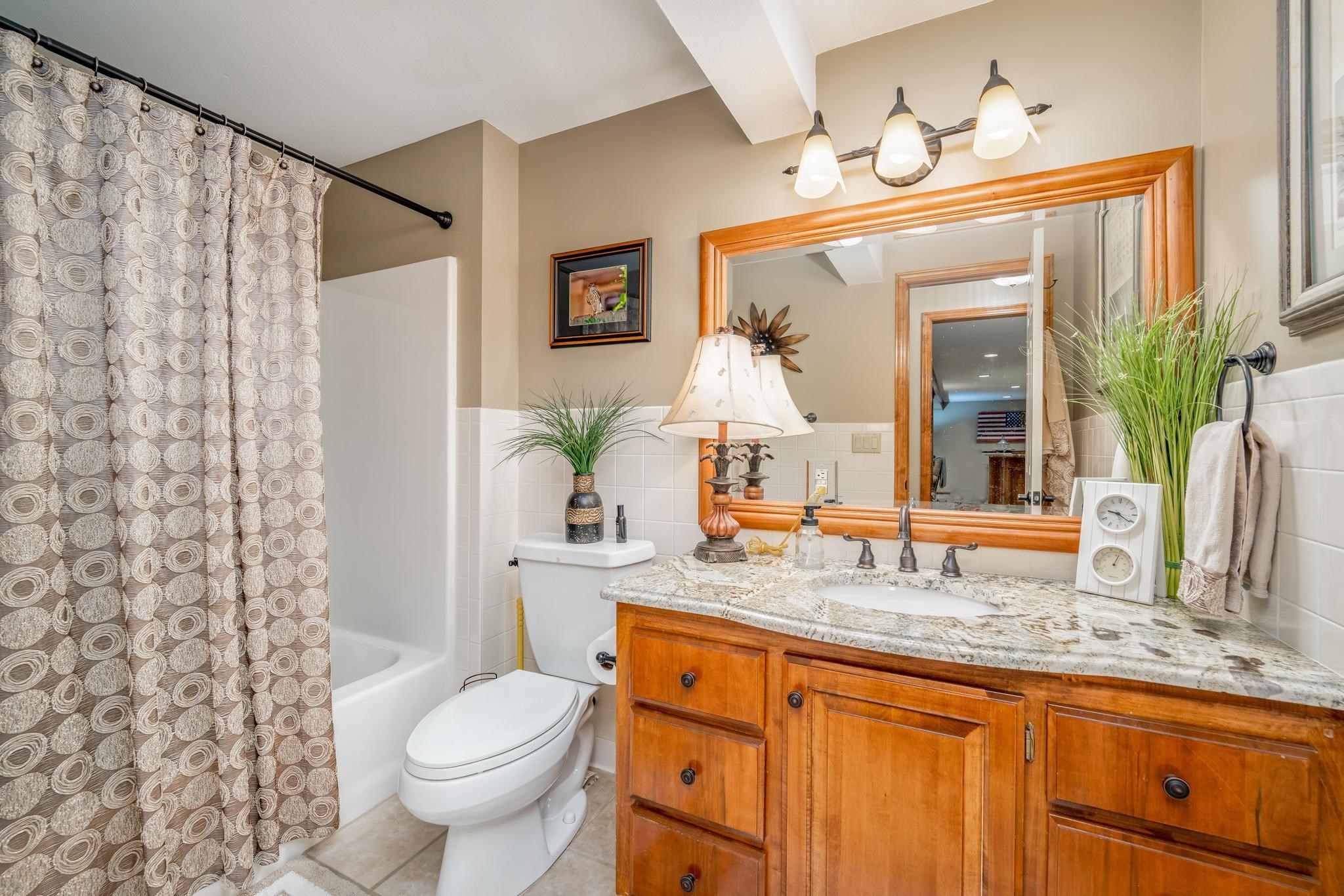 9402 E Woodspring St