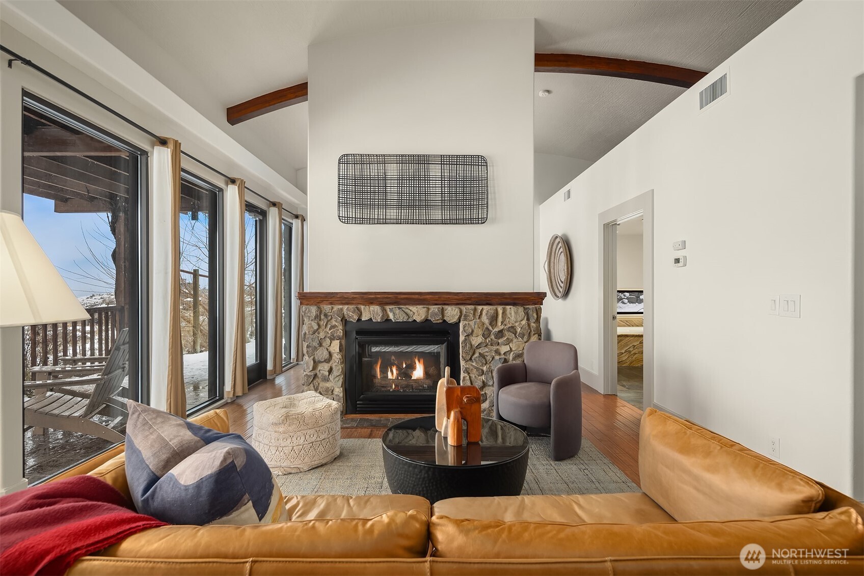 344 Silica Road NW 13