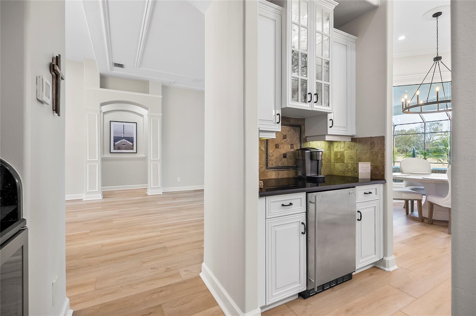 15 S Waterview Drive