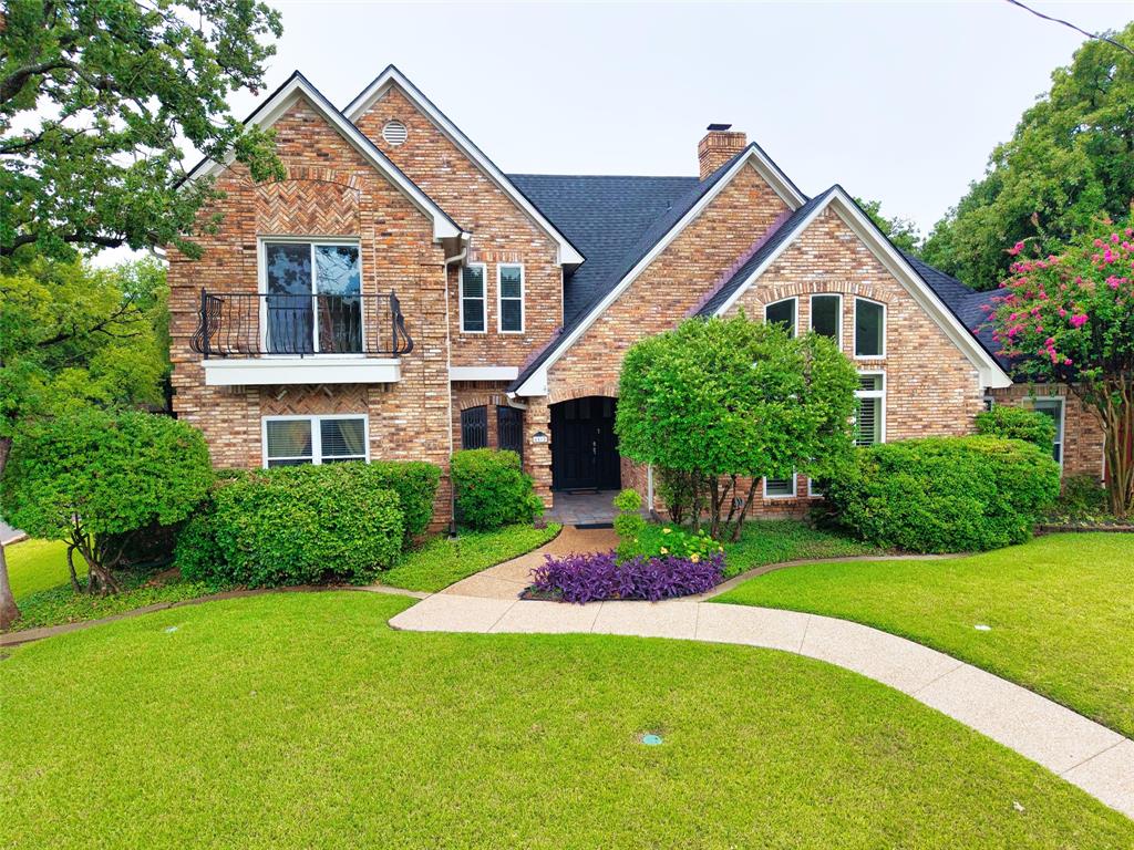 6512 Shorewood Drive