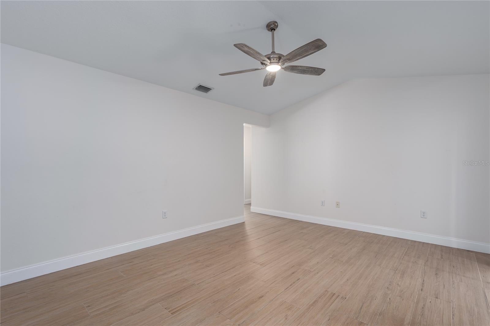 9206 31st Street Court E