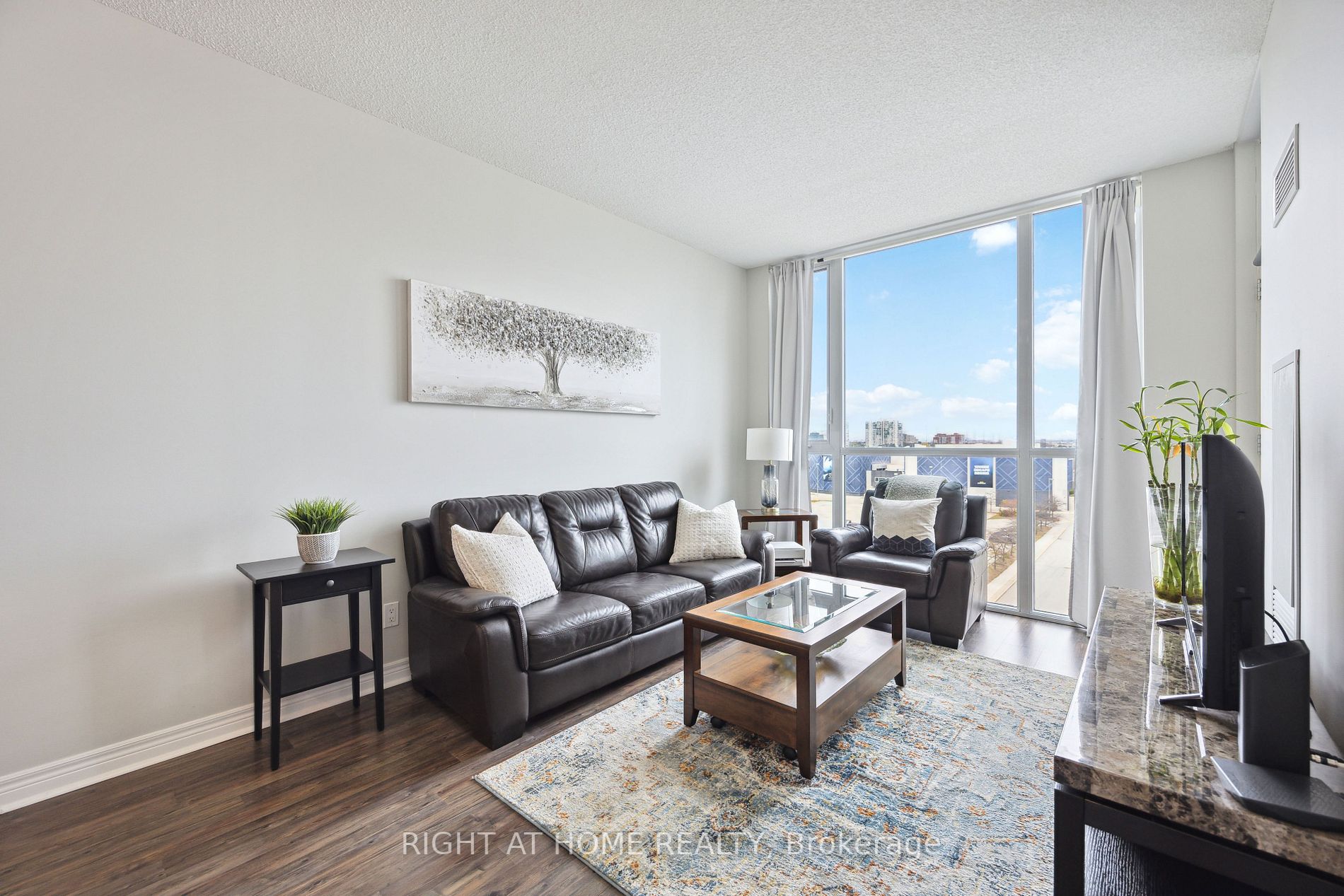 339 W Rathburn Rd 819