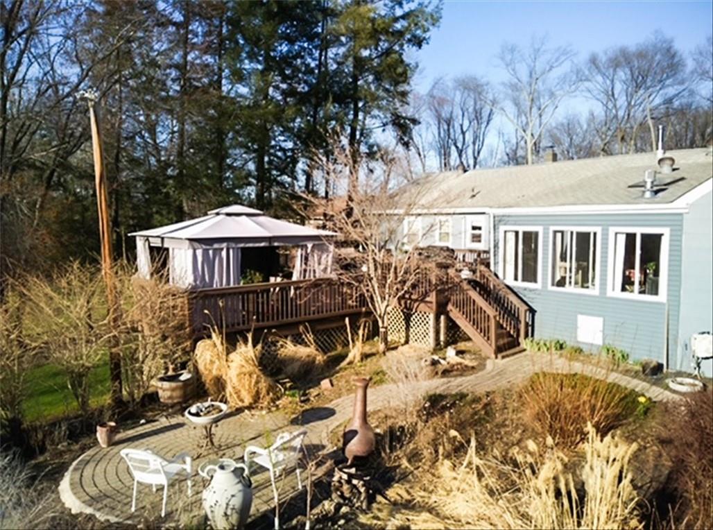 2937 Albany Post Road