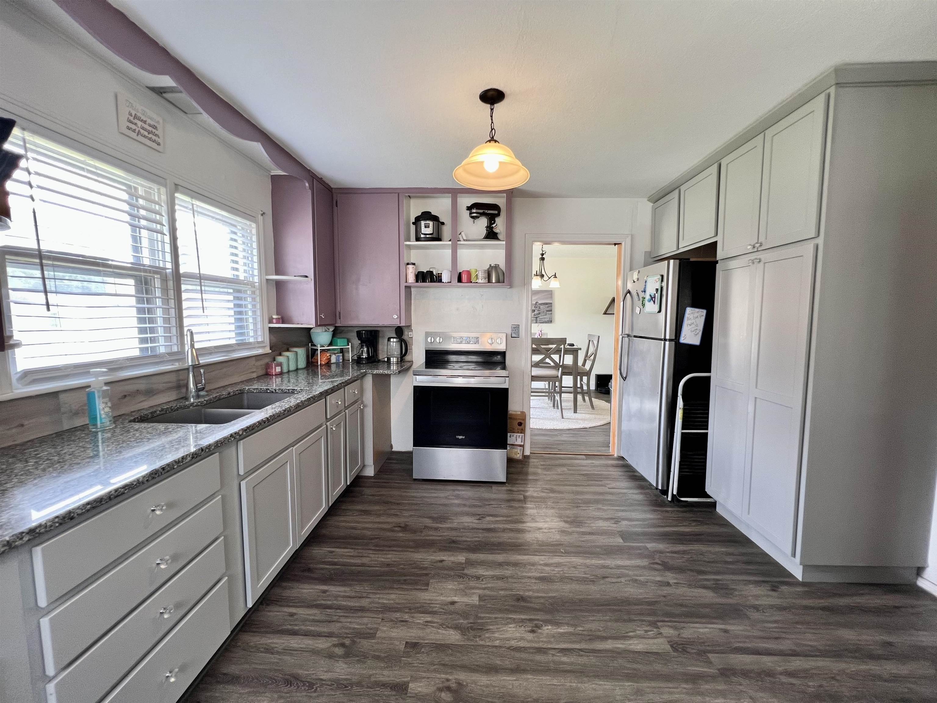 1208 N 2nd