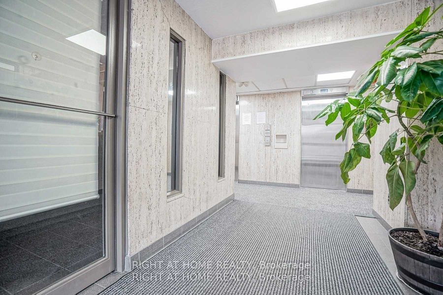 235 Grandravine Dr 407