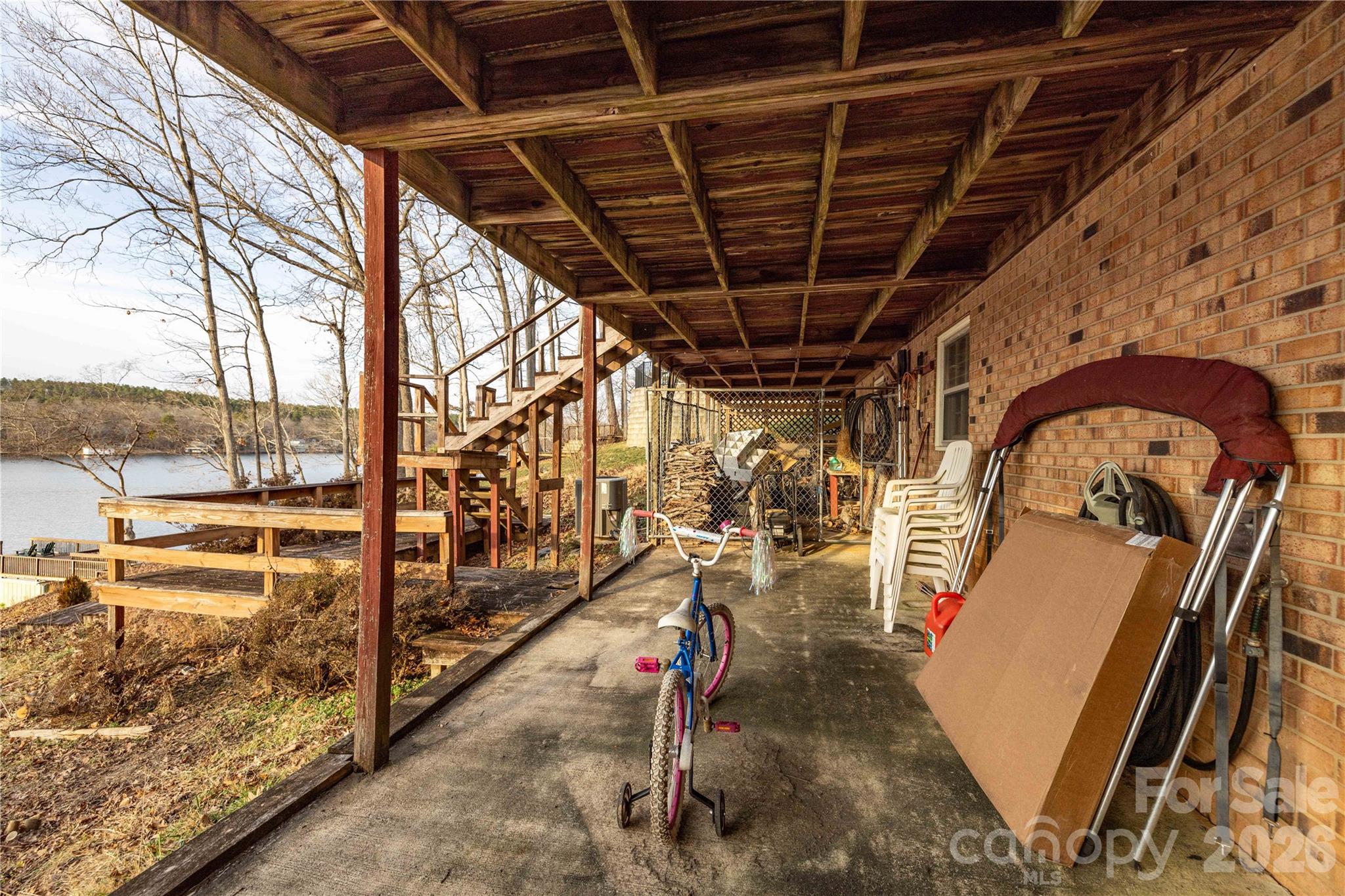 304 Fairfield Court