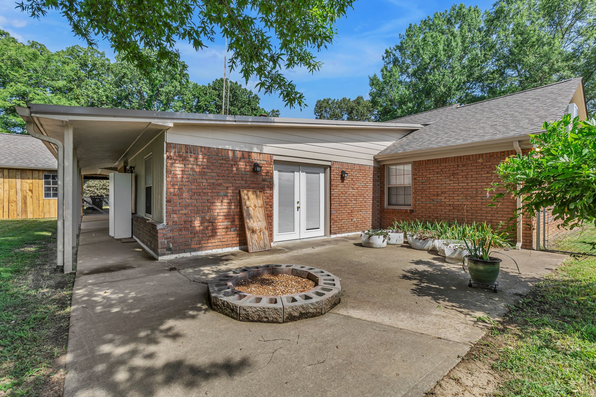 136 Park Circle