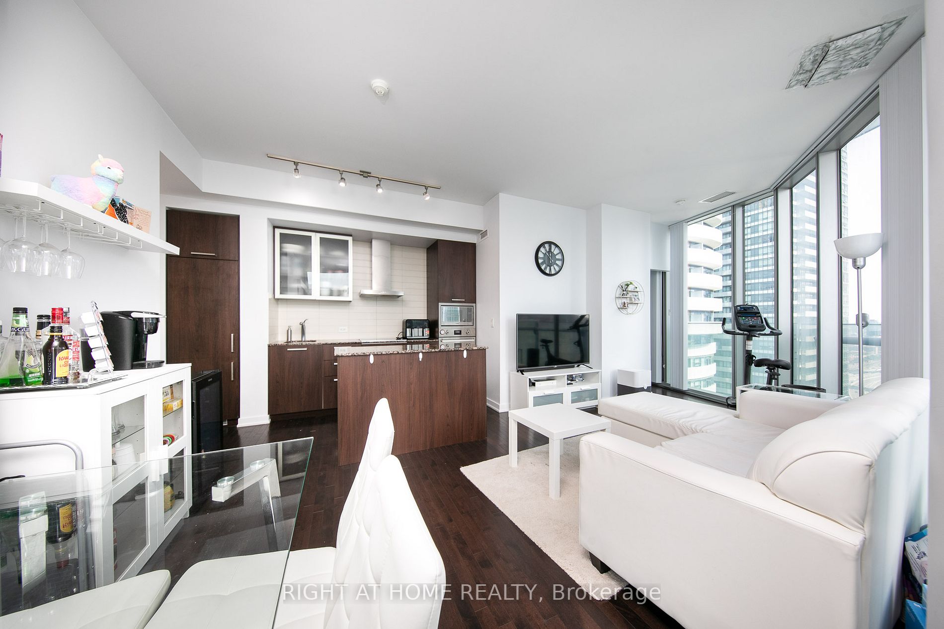 12 York St 3002