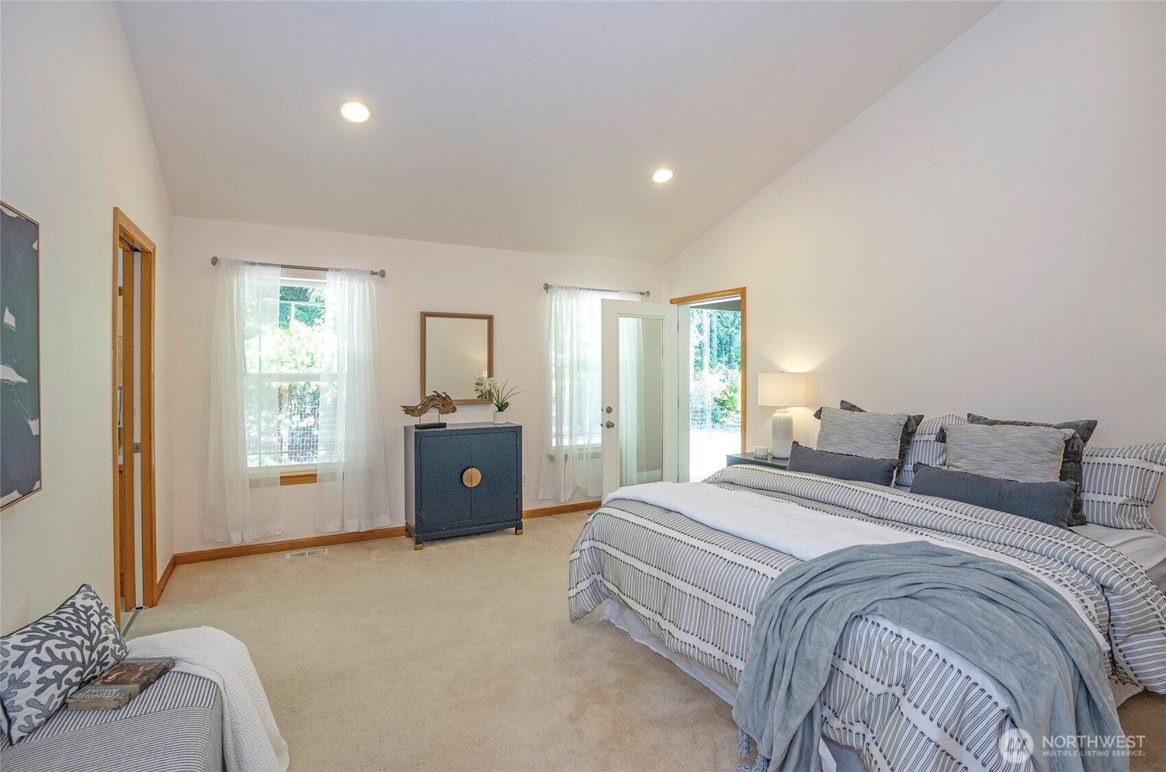 1207 139th Street NW
