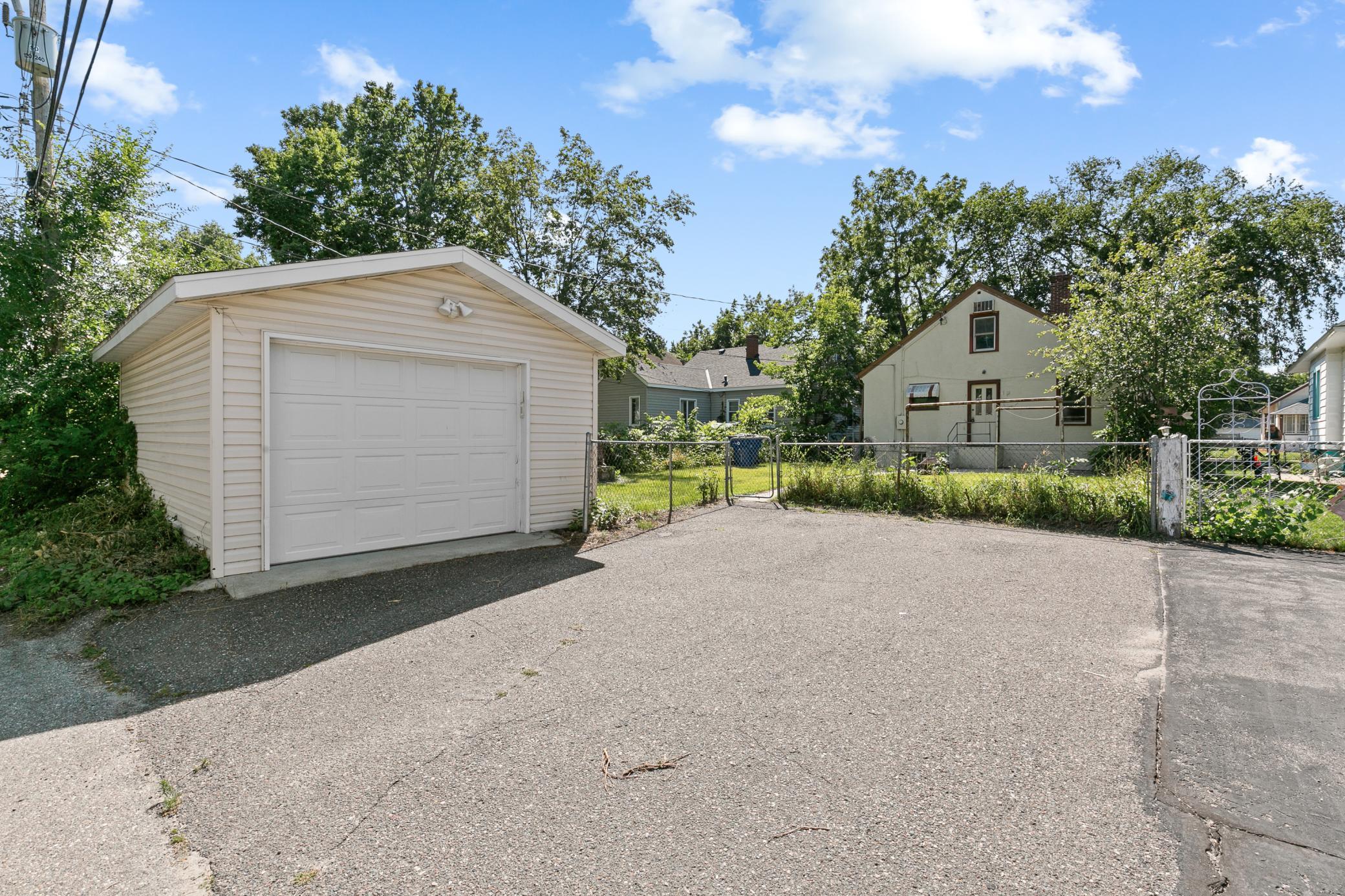 712 Washington Memorial Drive