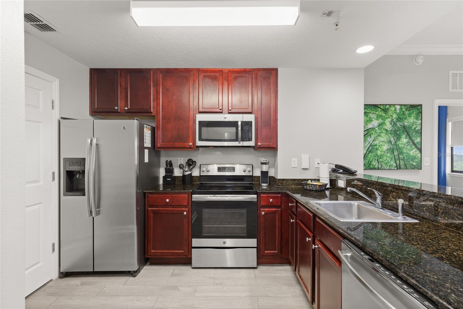 14501 Grove Resort Avenue 1527