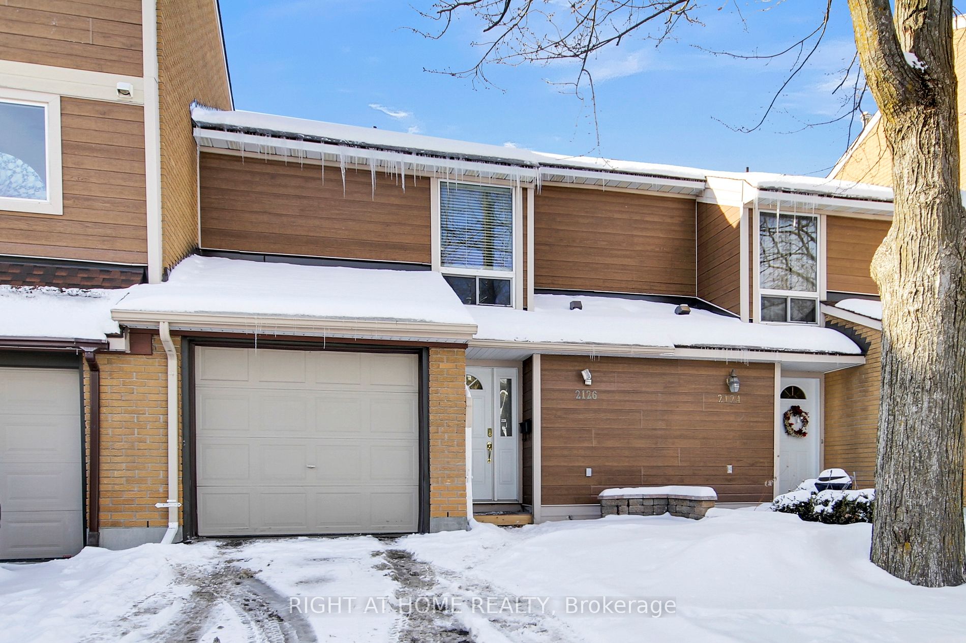2126 Canberra Pl
