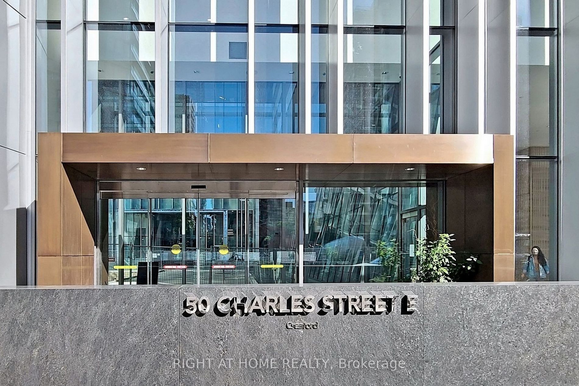 50 E Charles St 2607