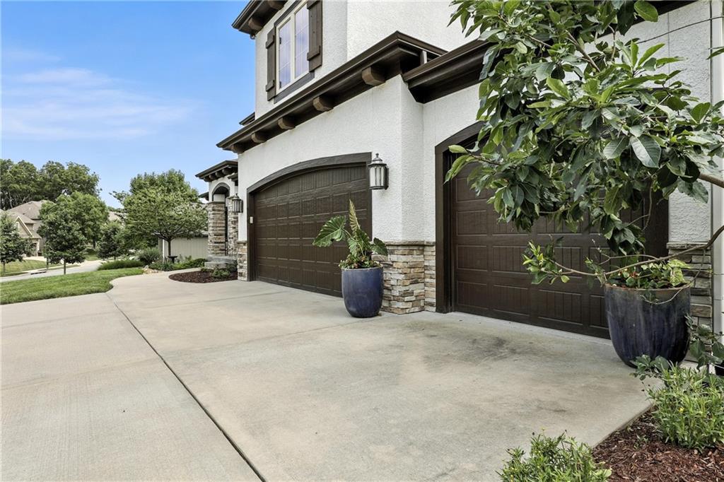 9501 NE 93rd Terrace