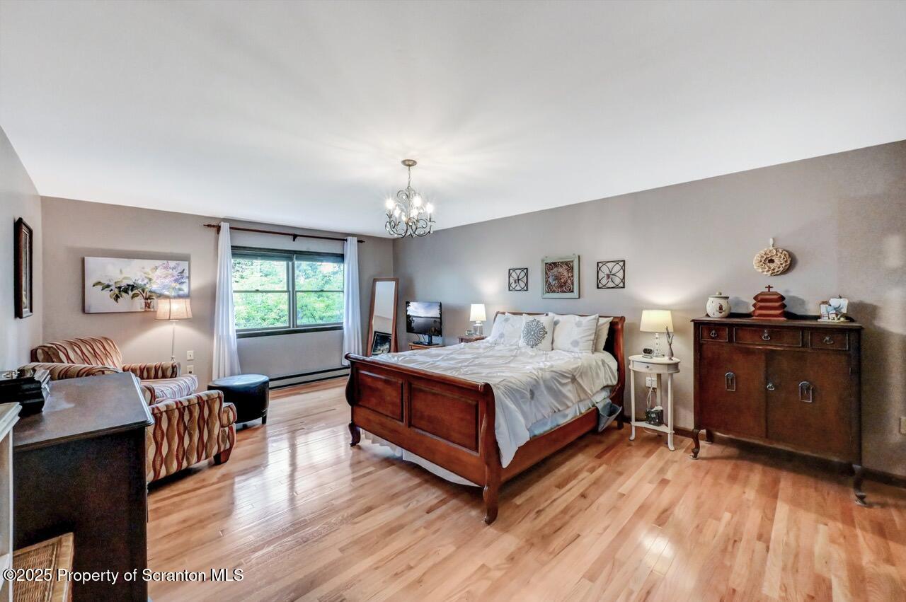 1001 Woodland Way