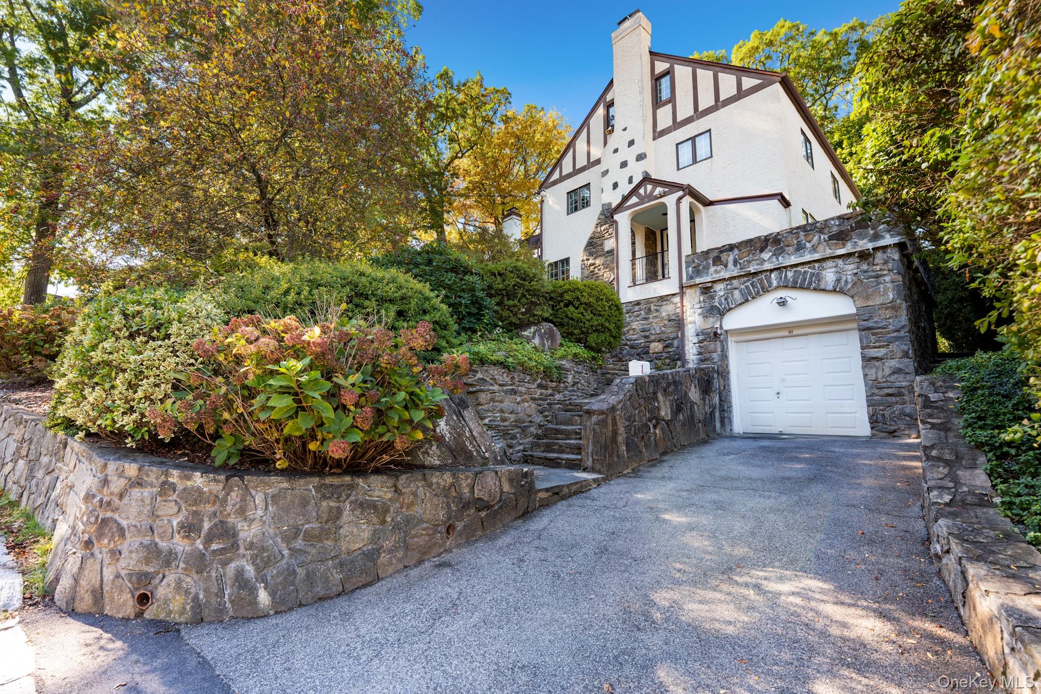 49 Walbrooke Road
