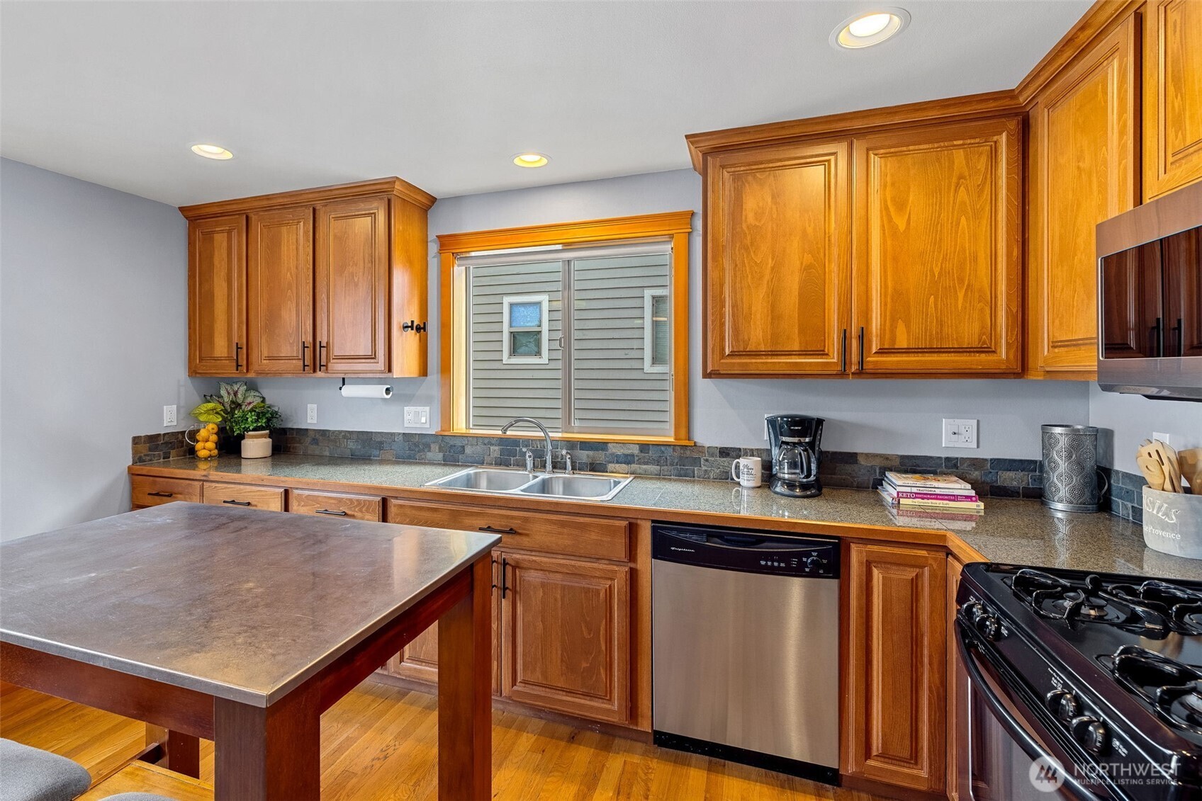 4312 SW Spokane Street