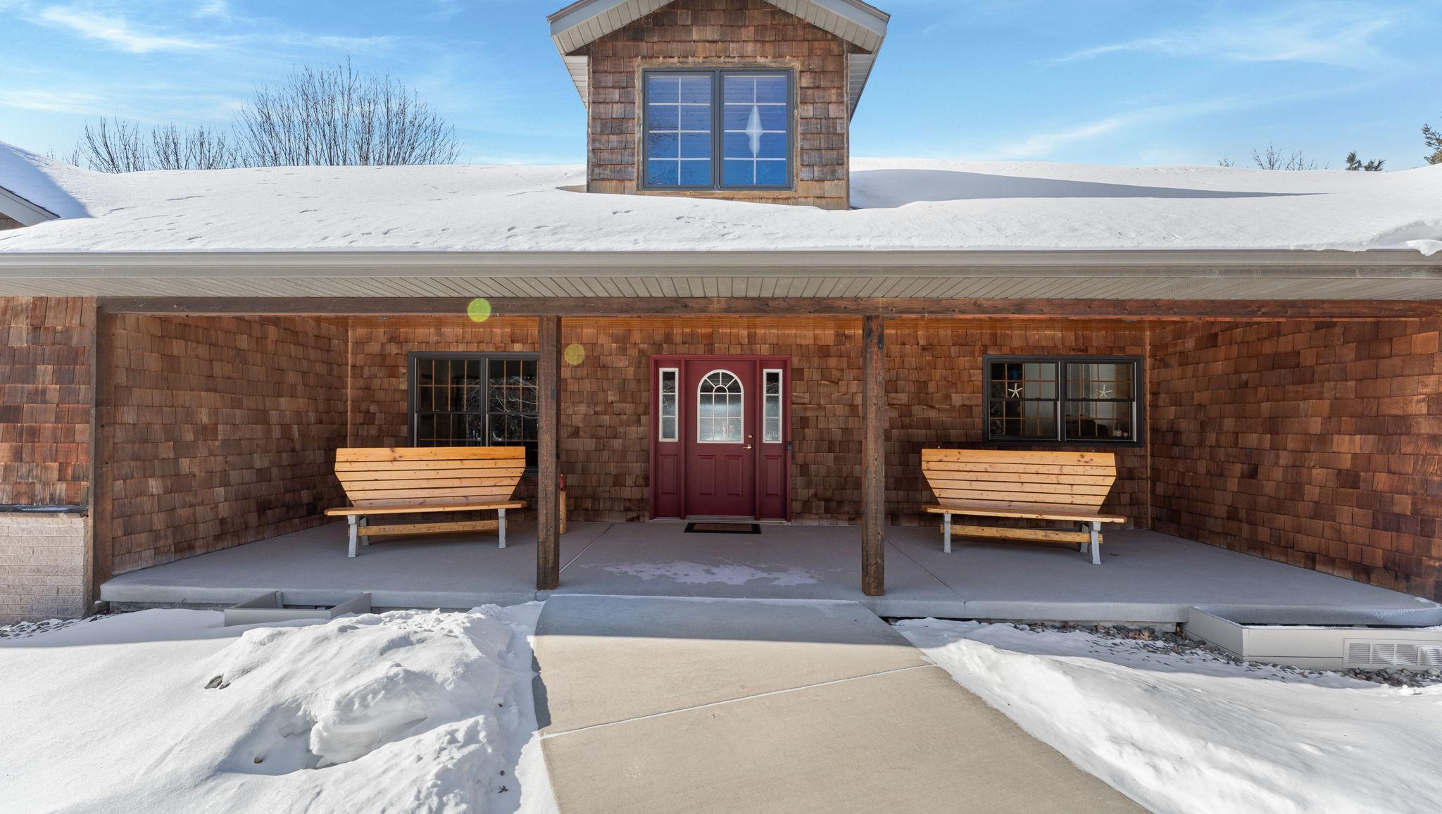 9025 Burton Court NW