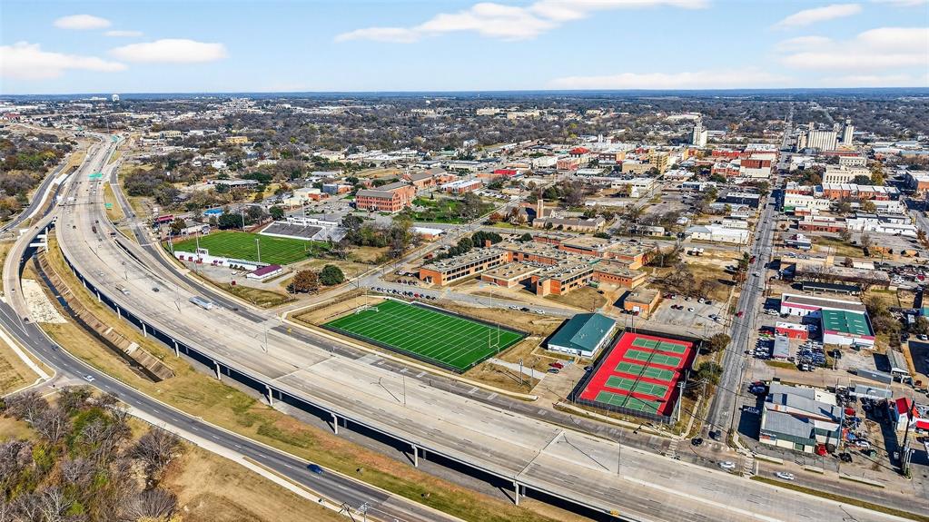 205 & 207 E Houston Street