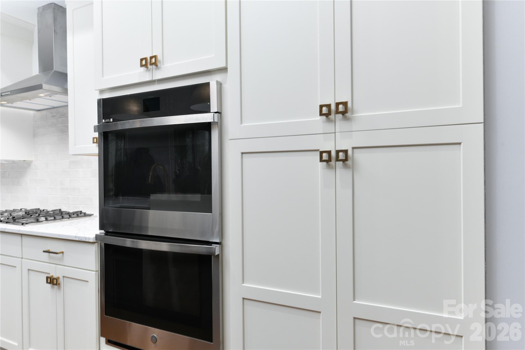 3874 Hickory Highway