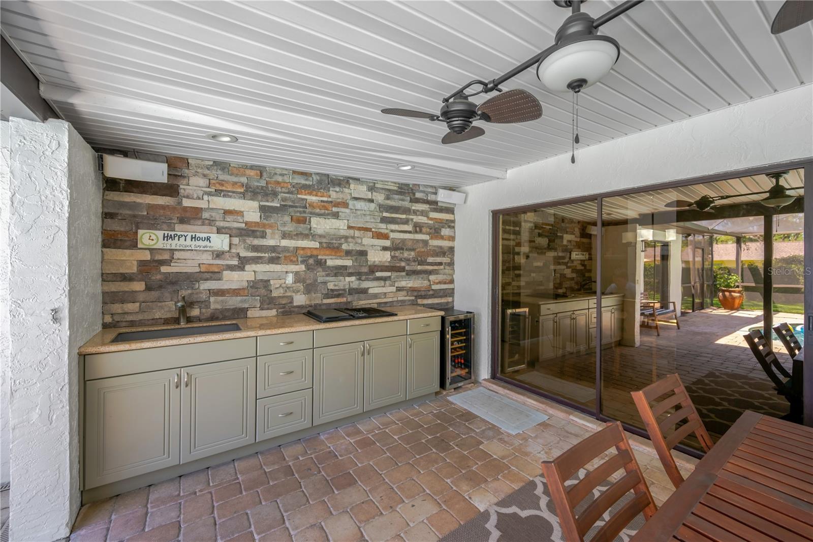 1007 Morfield Lane