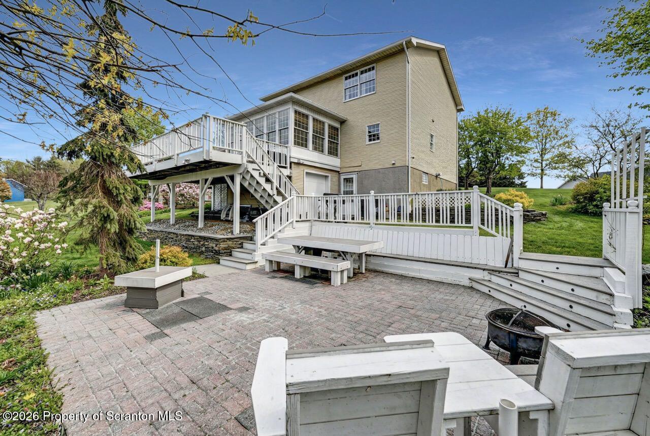 15 Longview Terrace