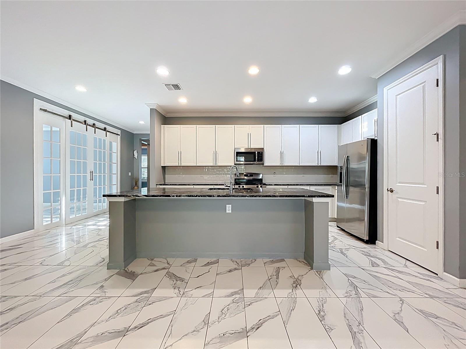 295 Northcote Court