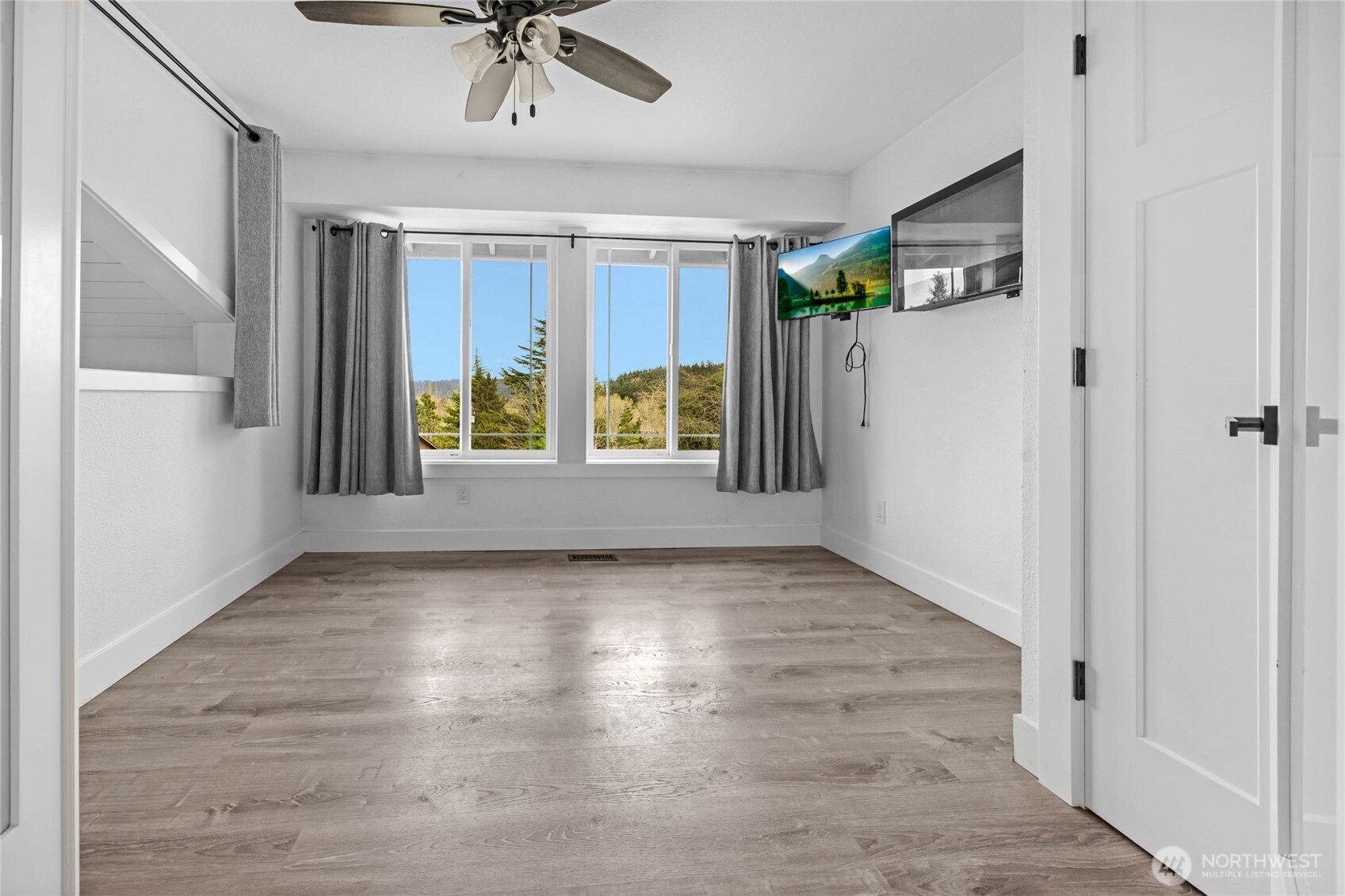 1302 Valley View Drive