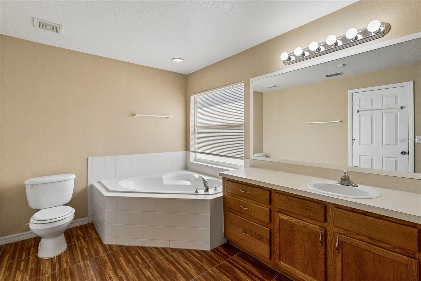 1 Catalina Court