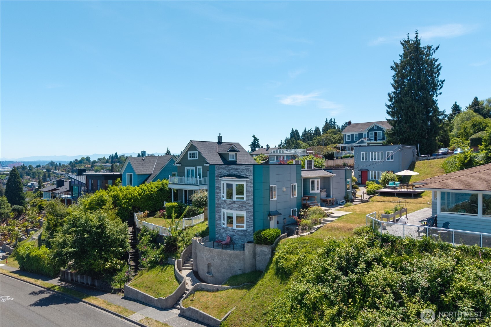 2726 N 30th Street