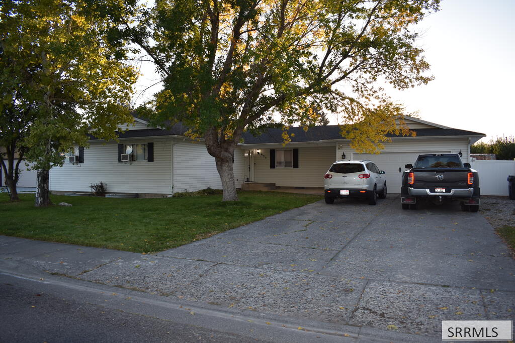 635 Reagan Avenue
