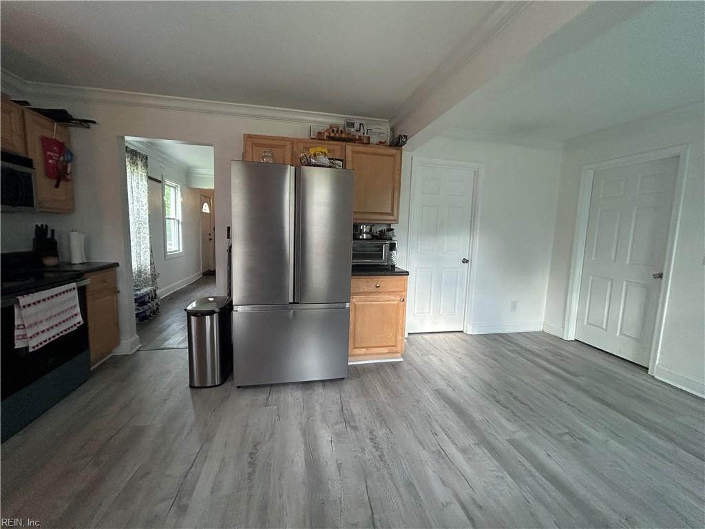 919 Sheppard Avenue