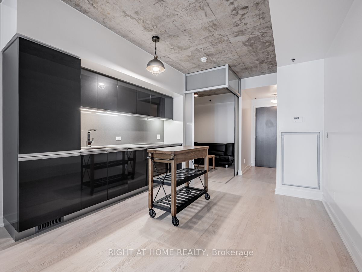 20 Gladstone Ave 602