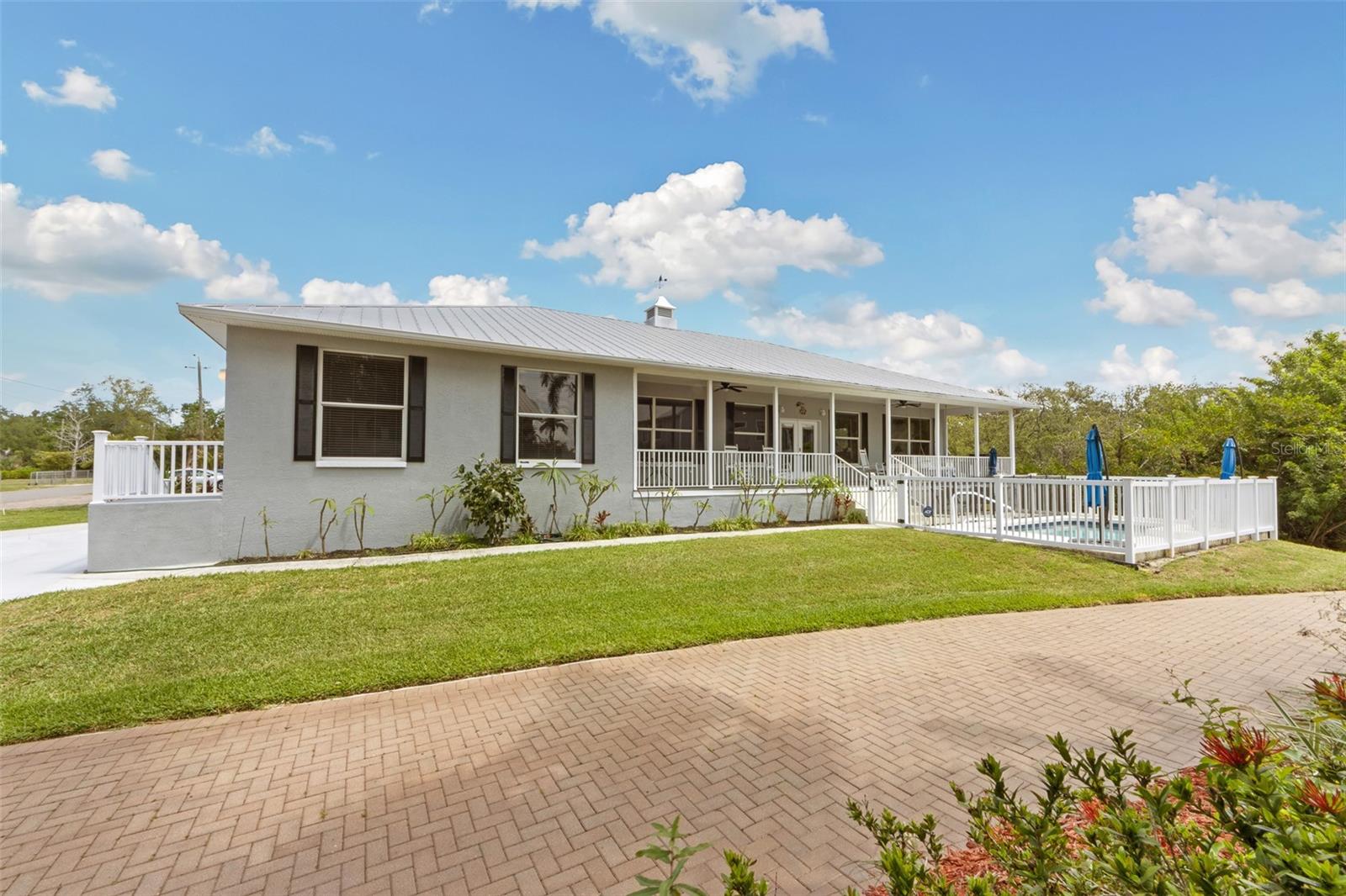 310 13th Avenue W