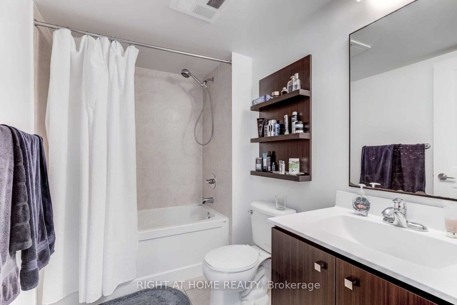 2015 E Sheppard Ave 3501