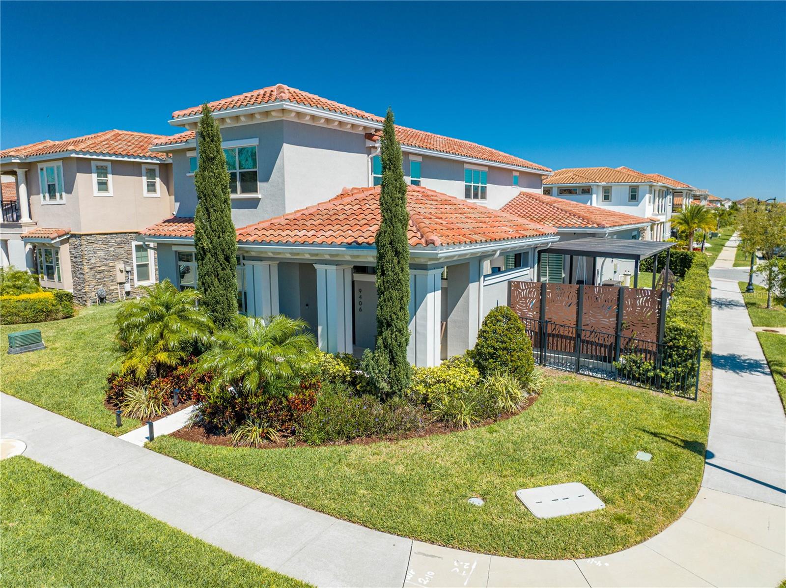 Under Market Value - Modern luxury pool home in the exclusive gated golf community of Eagle Creek at Lake Nona. This stunning 2-story residence features 4 bedrooms, 4 bathrooms, high ceilings, designer finishes, spacious living areas, EV Connection, and a beautiful resort-style pool with covered lanai perfect for entertaining. Prime location near Medical City, Orlando International Airport, top-rated schools, shopping, dining, and major highways. Luxury living in one of Orlando’s most desirable communities.